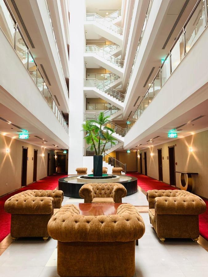 Sapphire Plaza Hotel Доха Экстерьер фото
